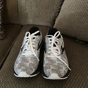 Brooks. Womens. Size 9